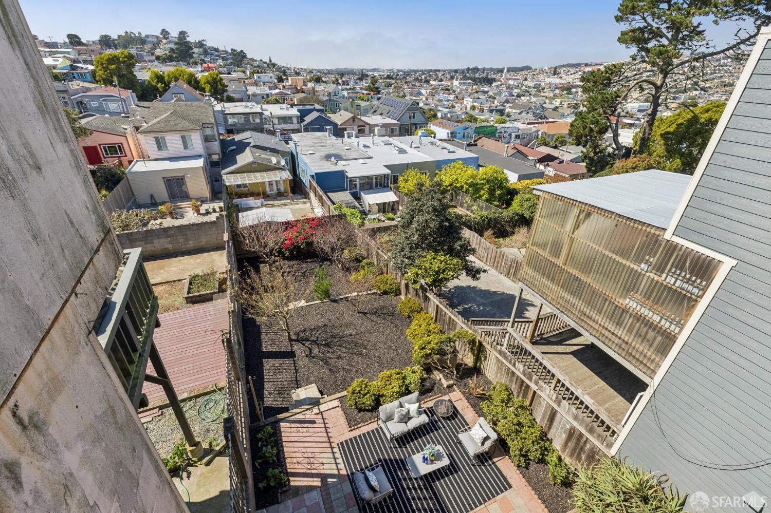 15 Harold Avenue