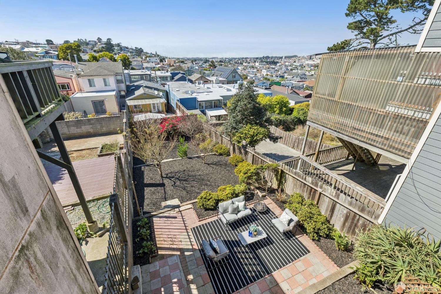 15 Harold Avenue
