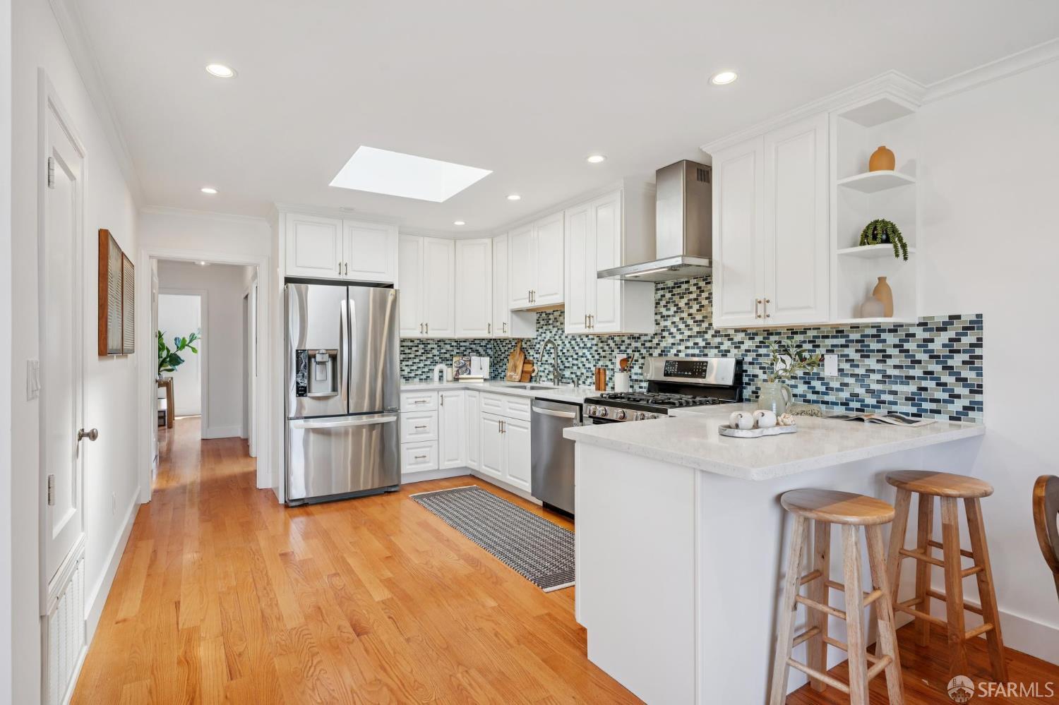 279 St Charles Avenue