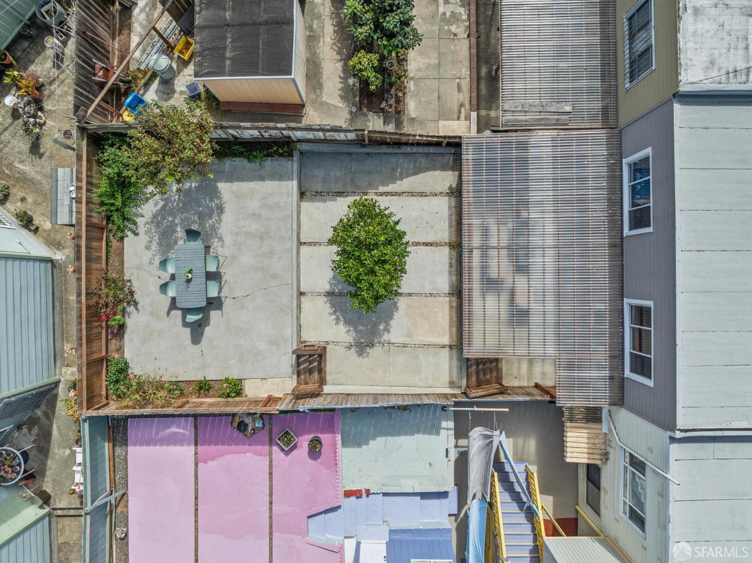 279 St Charles Avenue