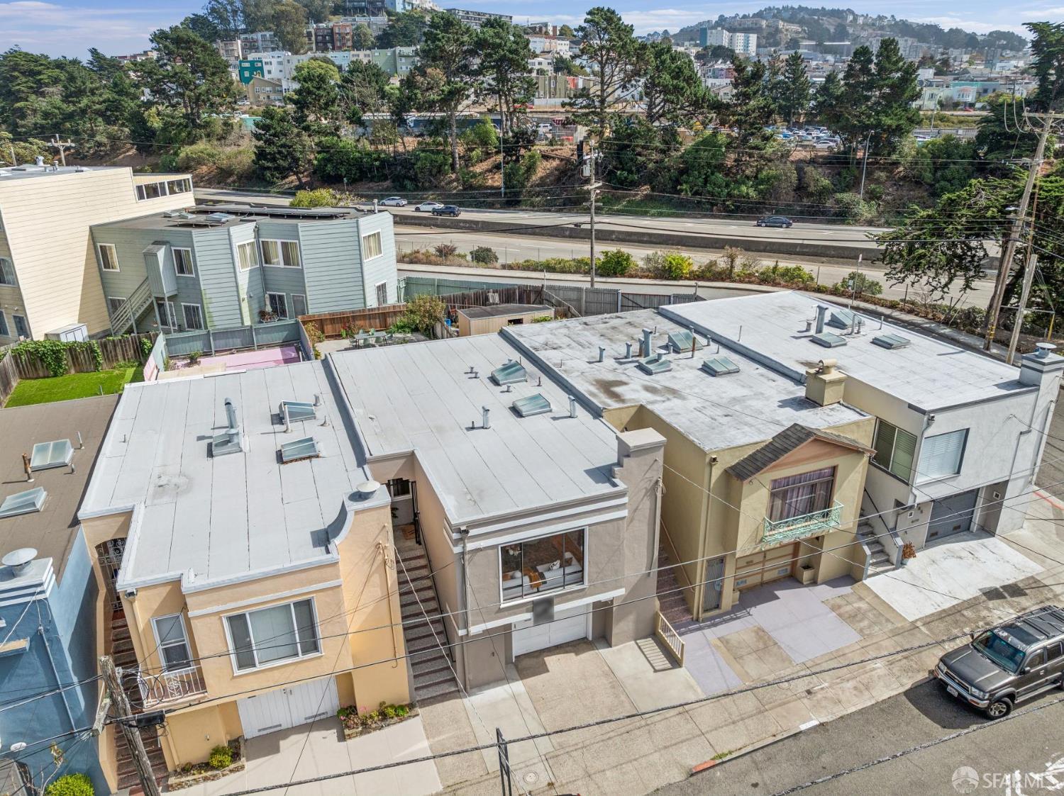279 St Charles Avenue