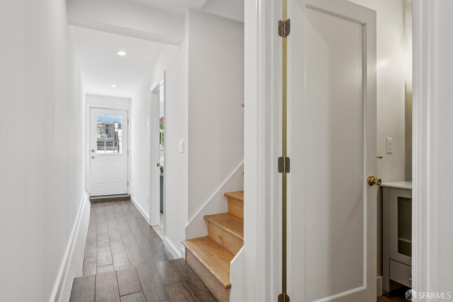 279 St Charles Avenue