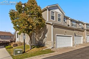 8704 Bamboo Grove