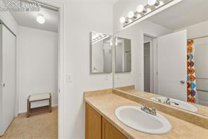 8704 Bamboo Grove