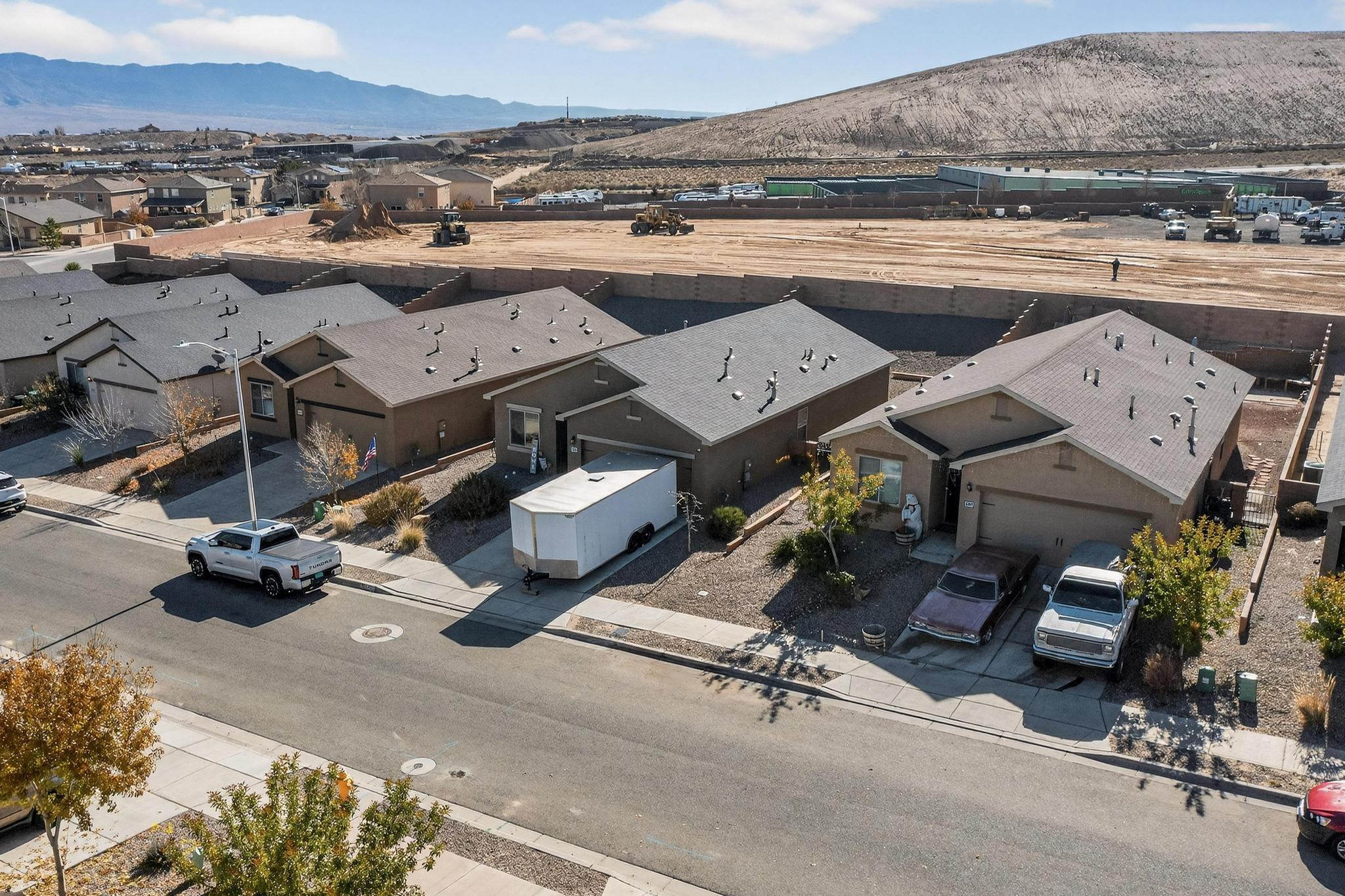 3421 Oregon Trail Road NE