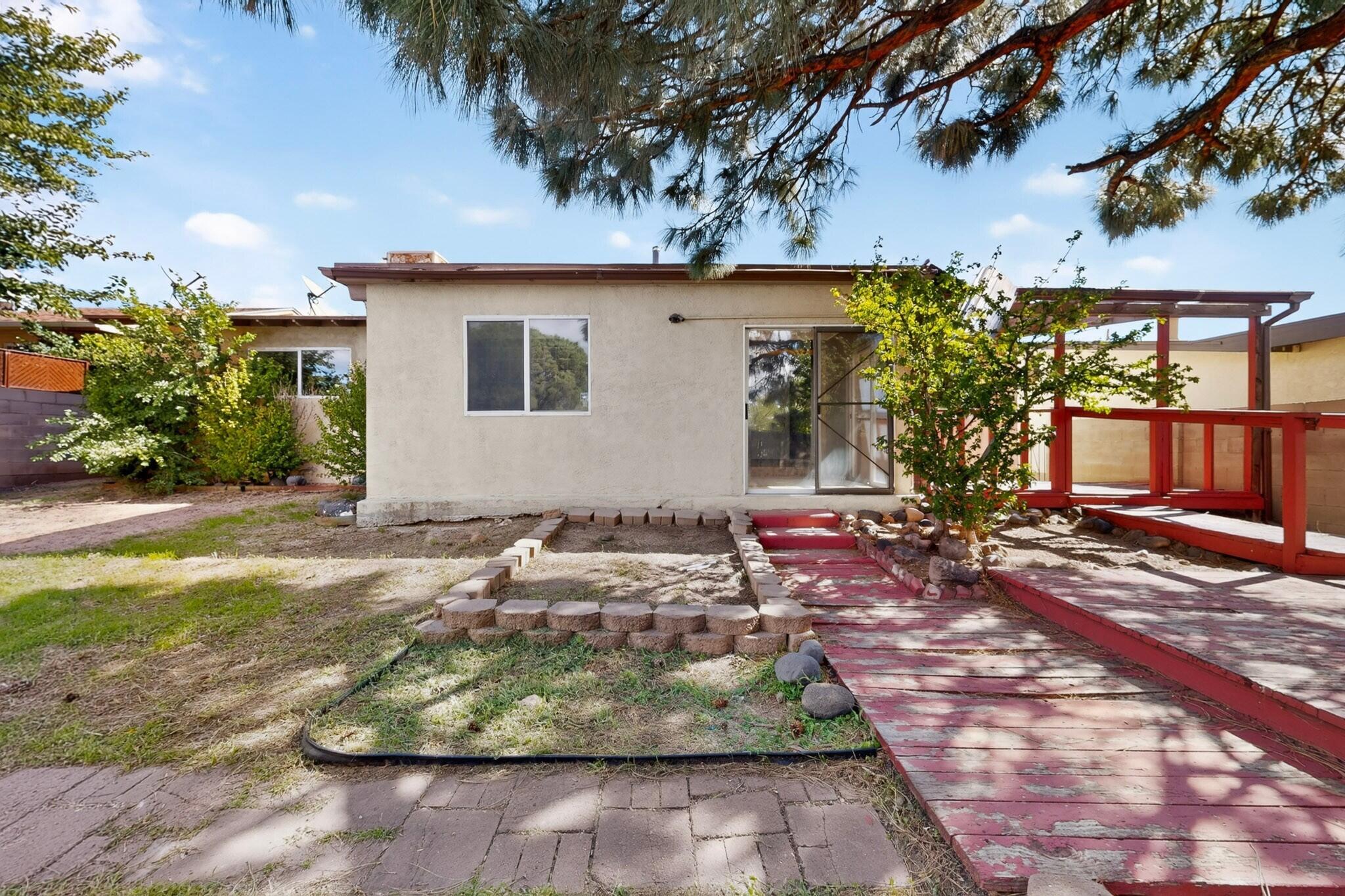 1405 Willys Knight Drive NE
