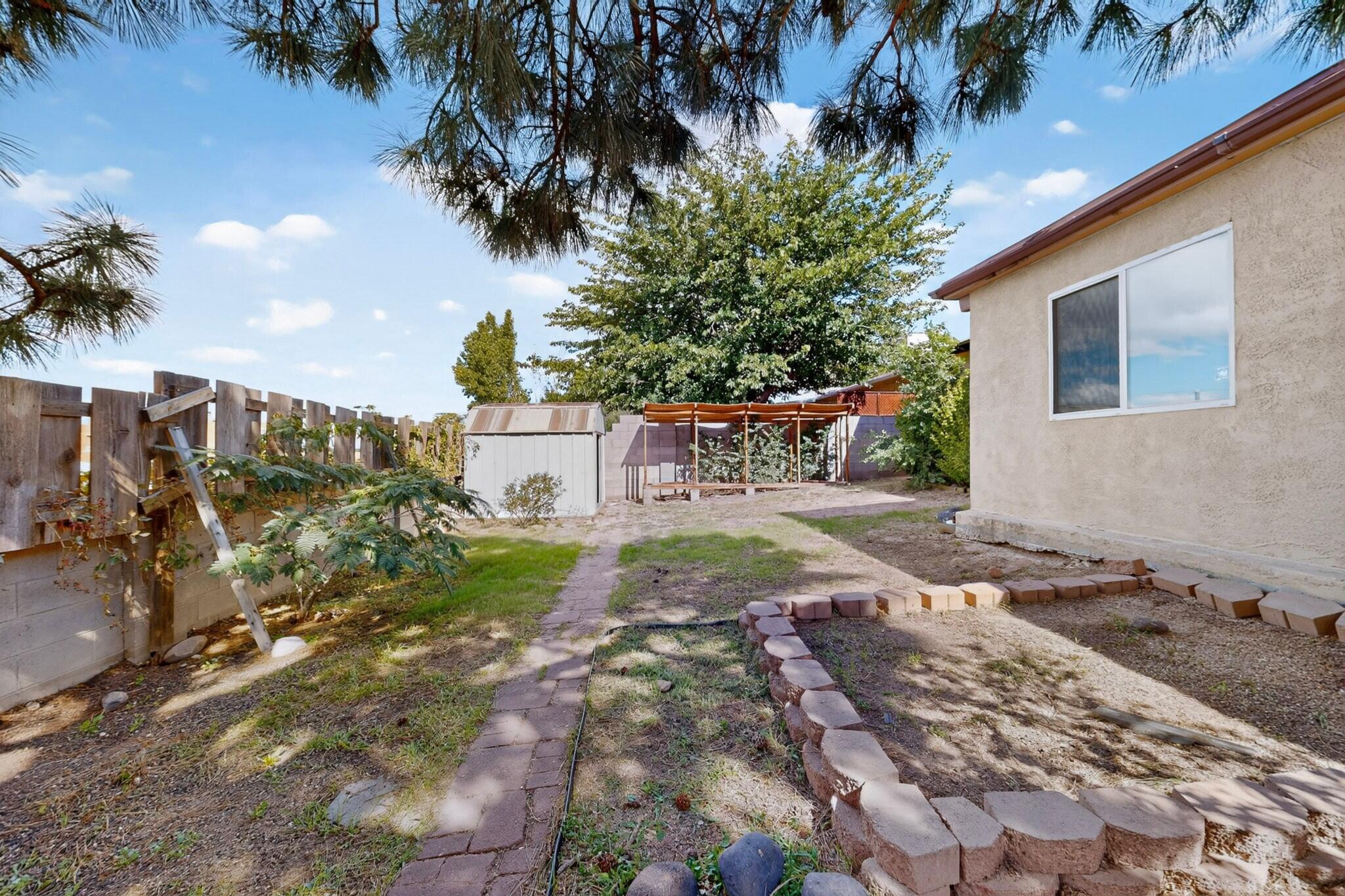 1405 Willys Knight Drive NE