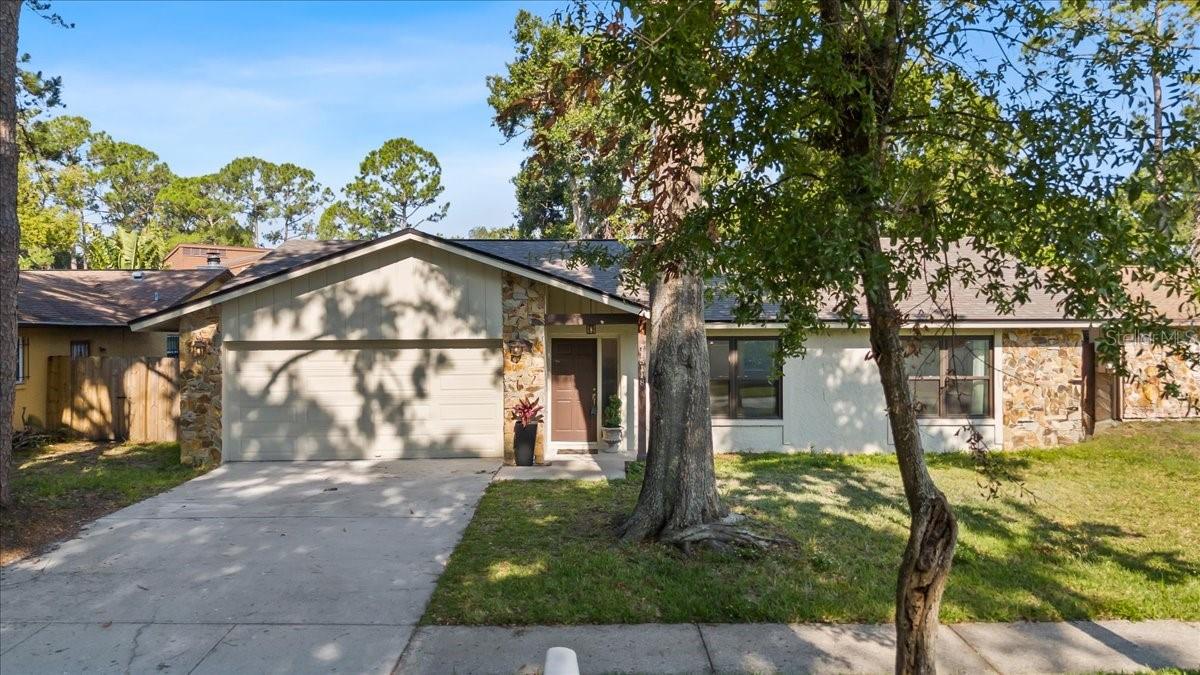 15118 BRUSHWOOD DR