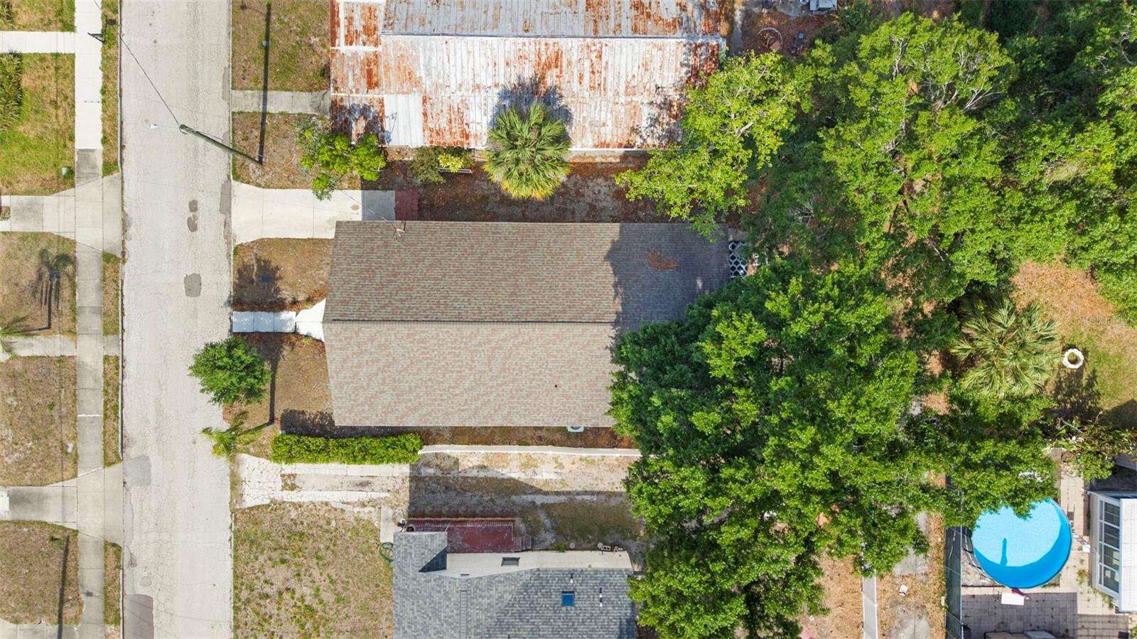 1917 W LEMON ST