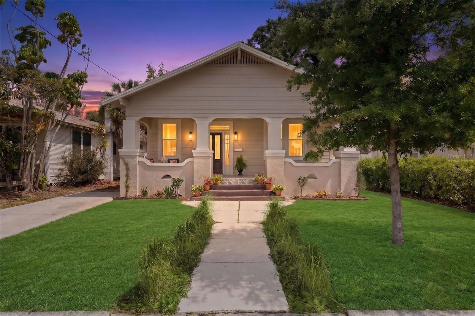 1917 W LEMON ST