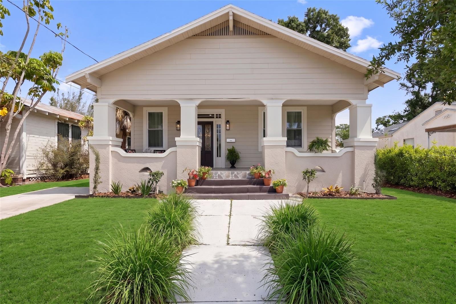 1917 W LEMON ST