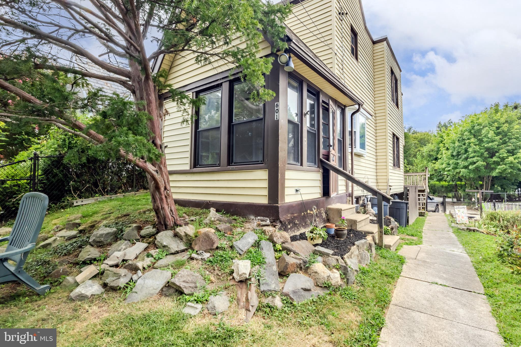 601 GEORGES LANE 124