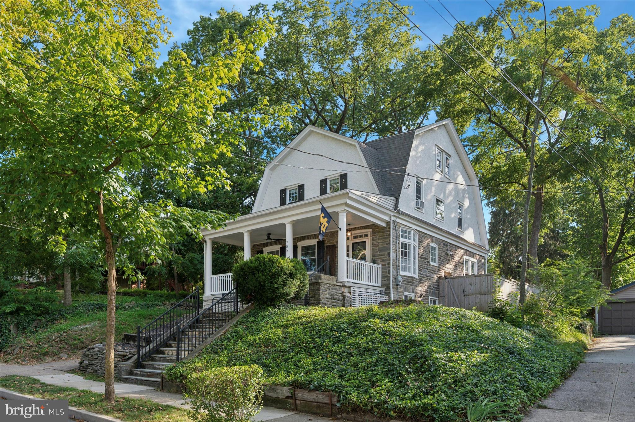755 Lawson Ave