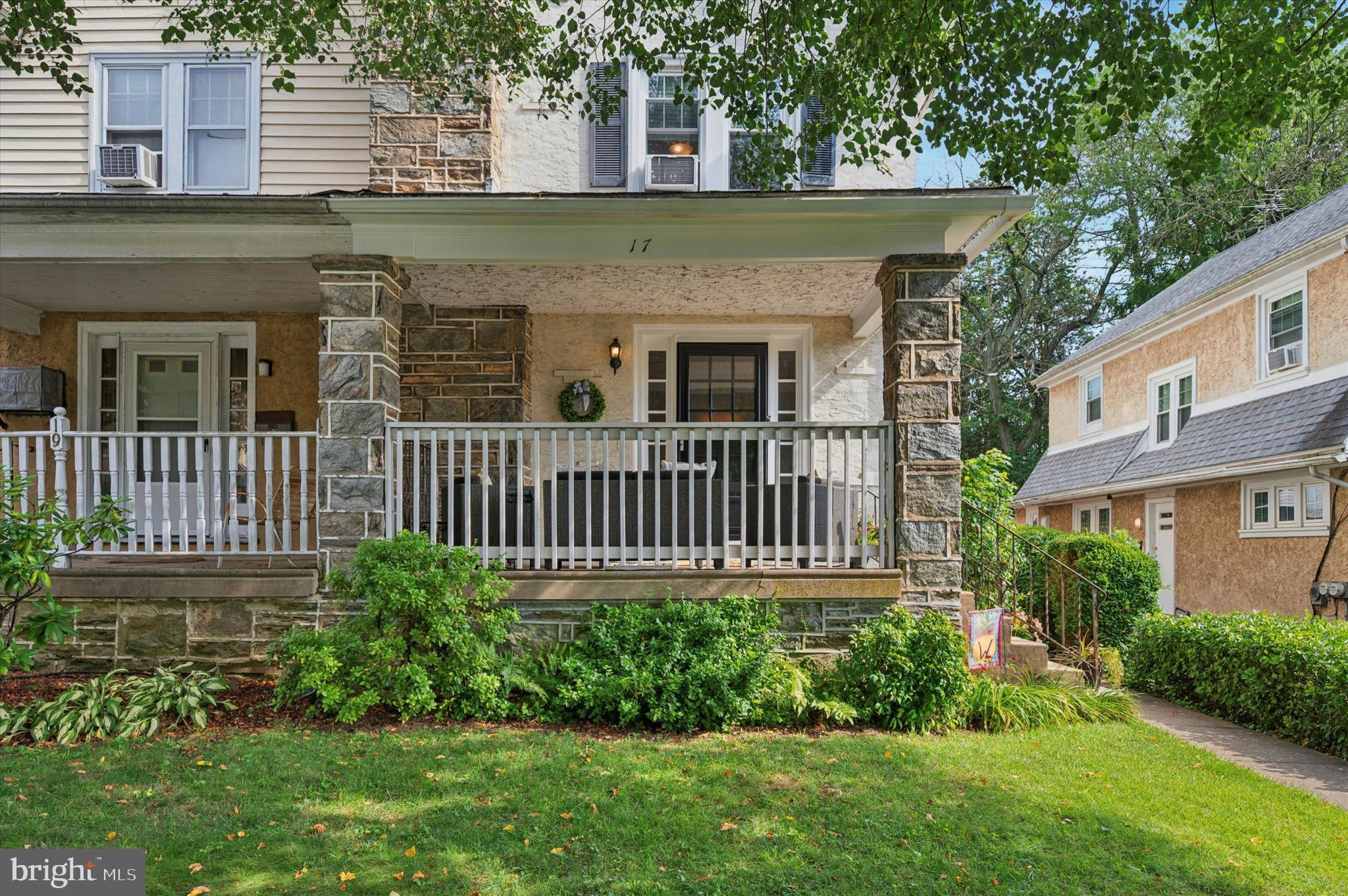 17 E Turnbull Ave