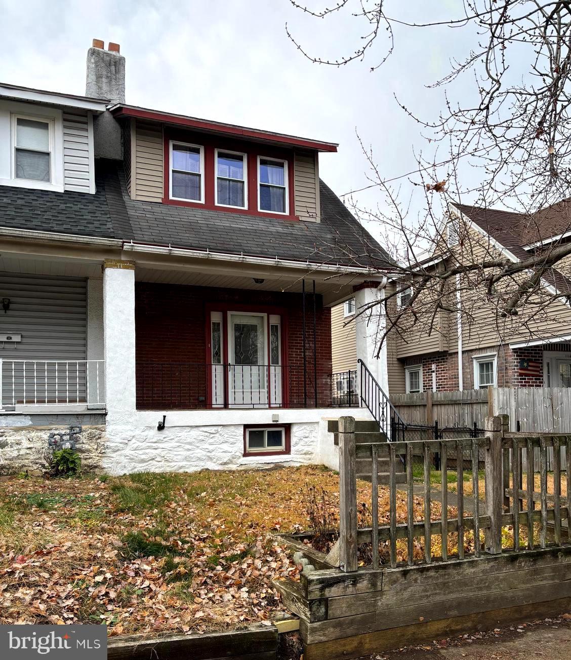 1114 ROOSEVELT DRIVE