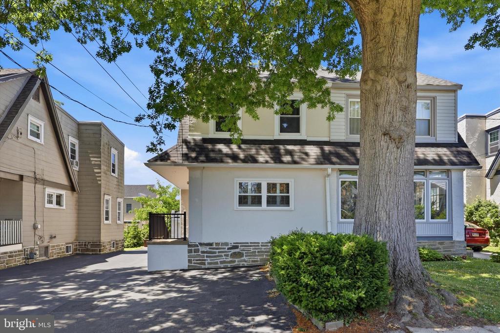 736 OAK VIEW ROAD 100