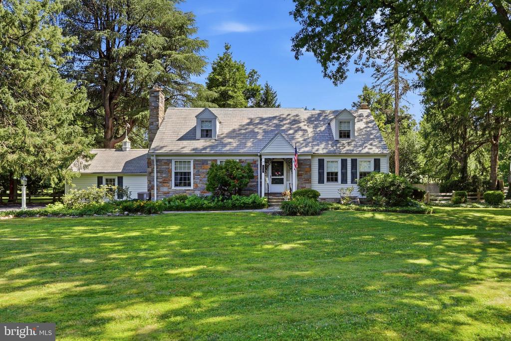 639 SPRUCE LANE