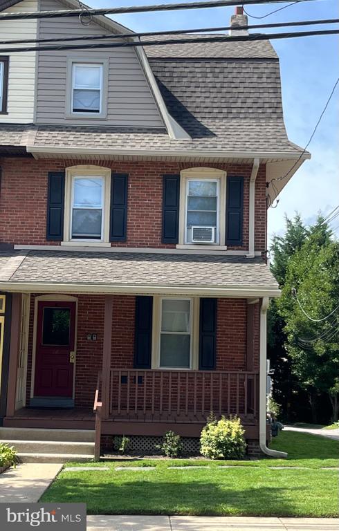 18 W SPRING AVENUE Unit: 2