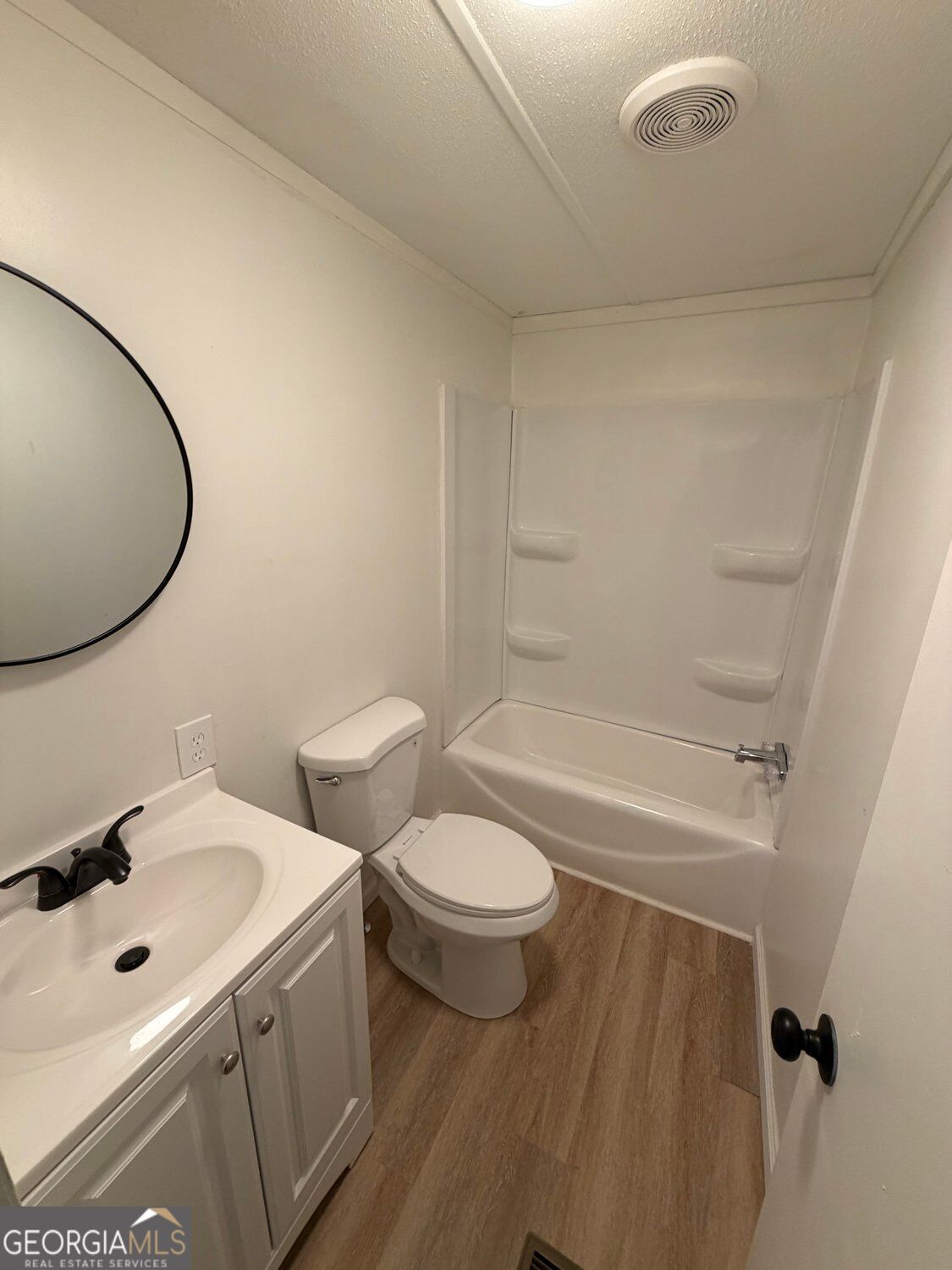 6125 River Run Circle