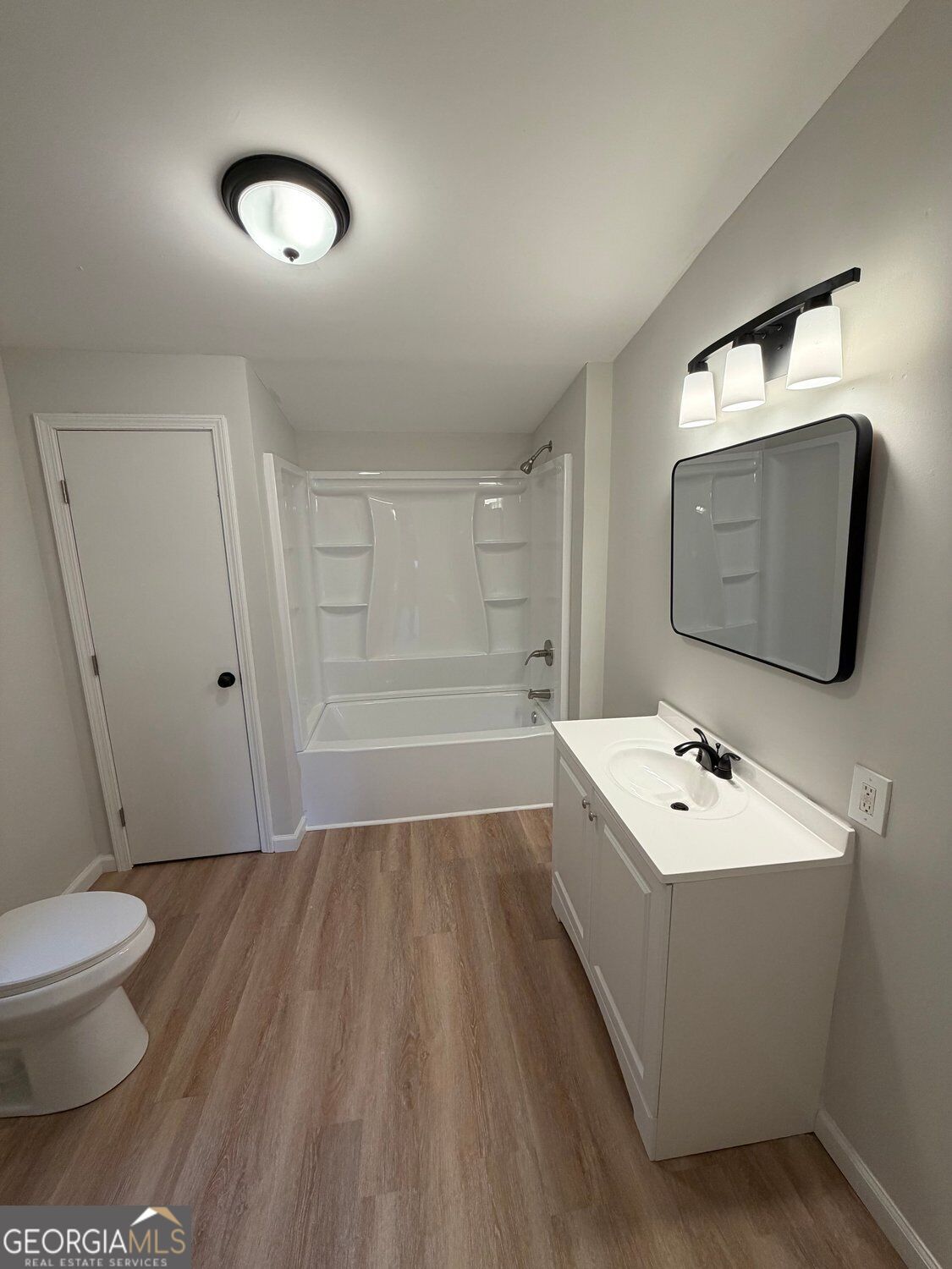 6125 River Run Circle