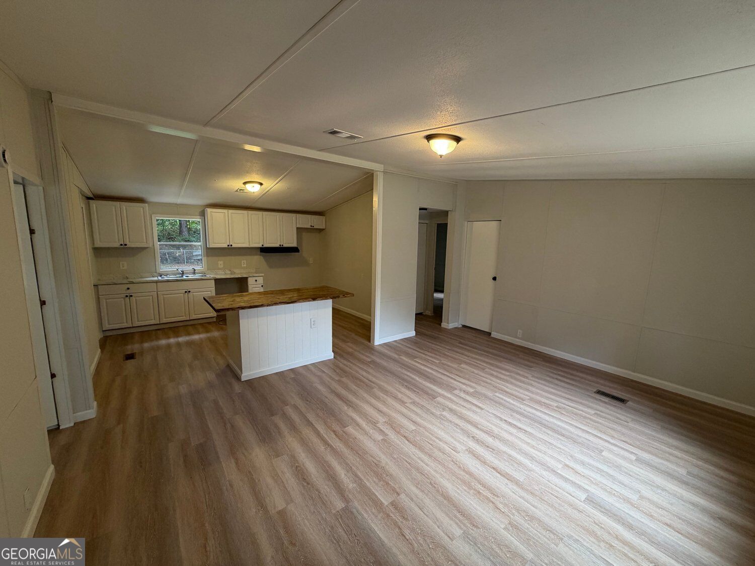 6125 River Run Circle