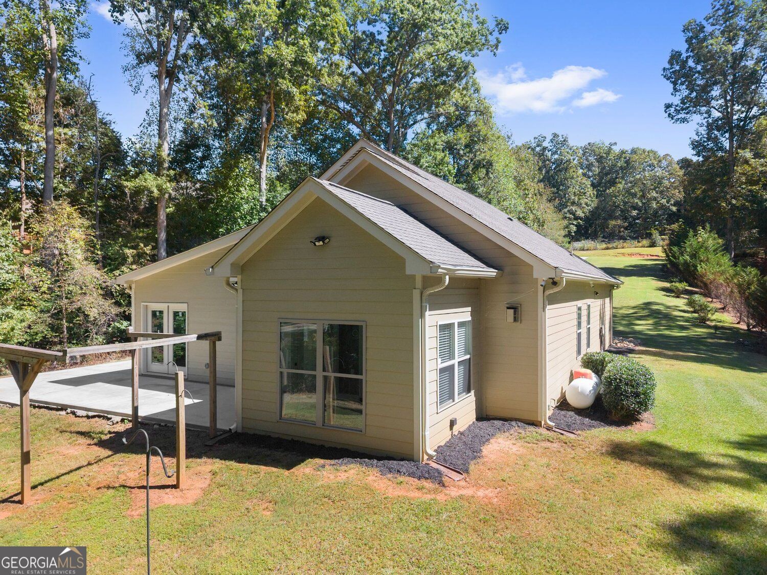 3588 Phoenix Cove Drive