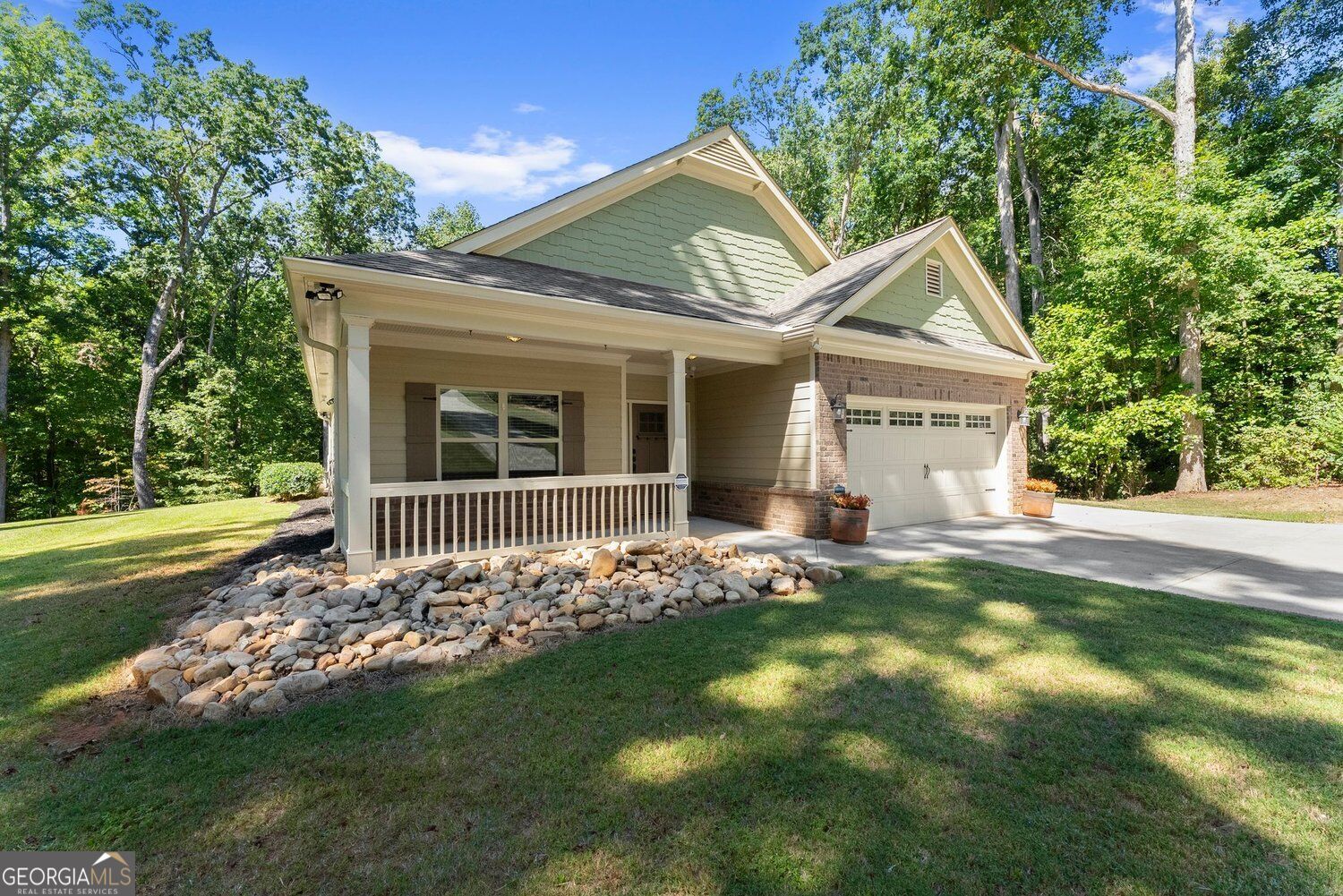 3588 Phoenix Cove Drive