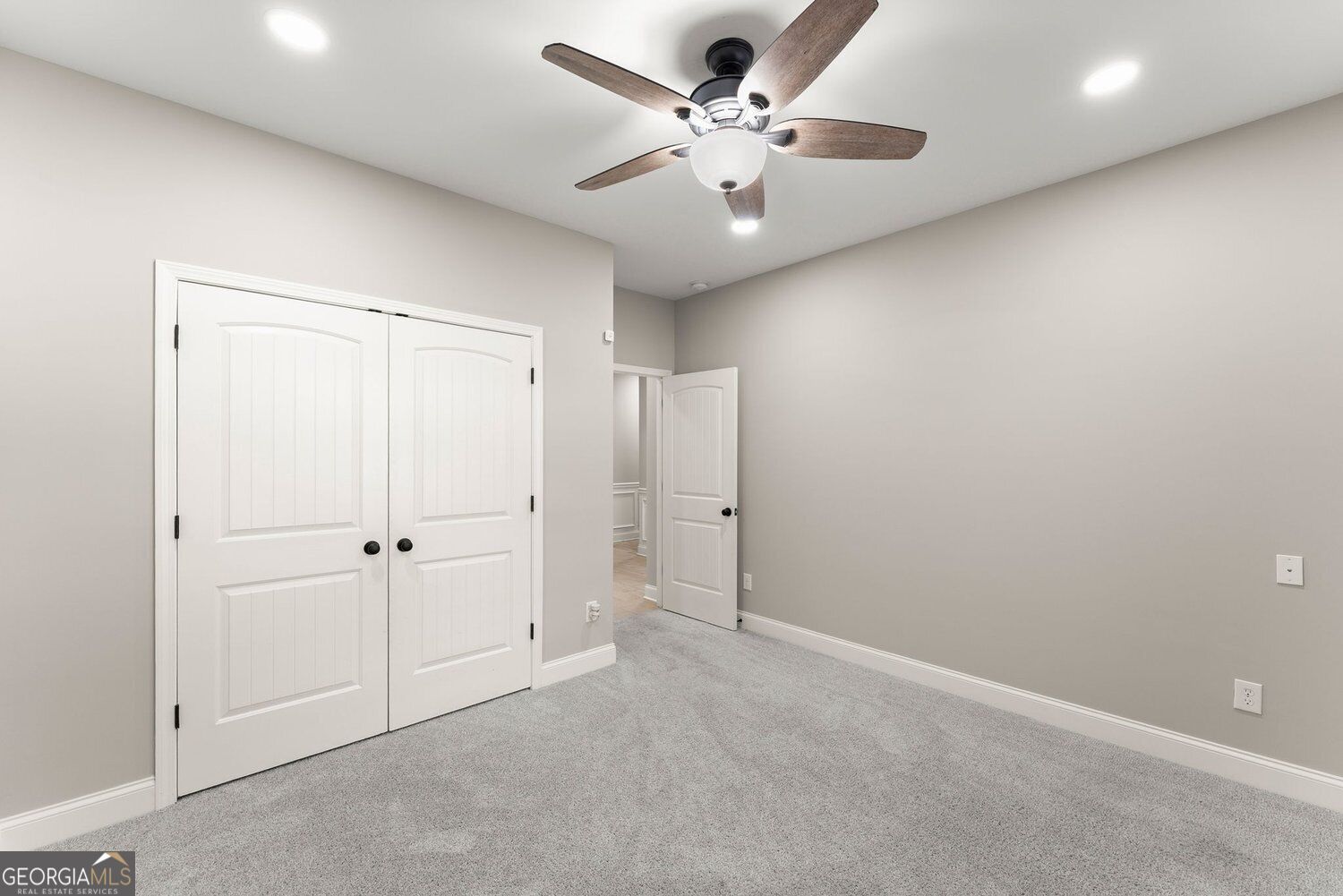 3588 Phoenix Cove Drive