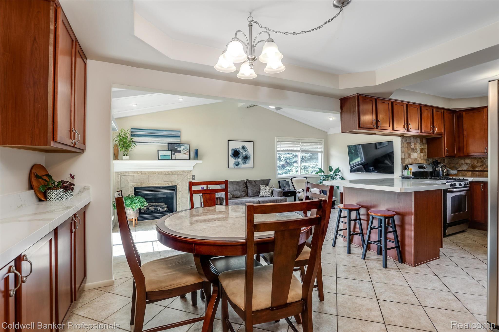 23248 ROBERT JOHN Street