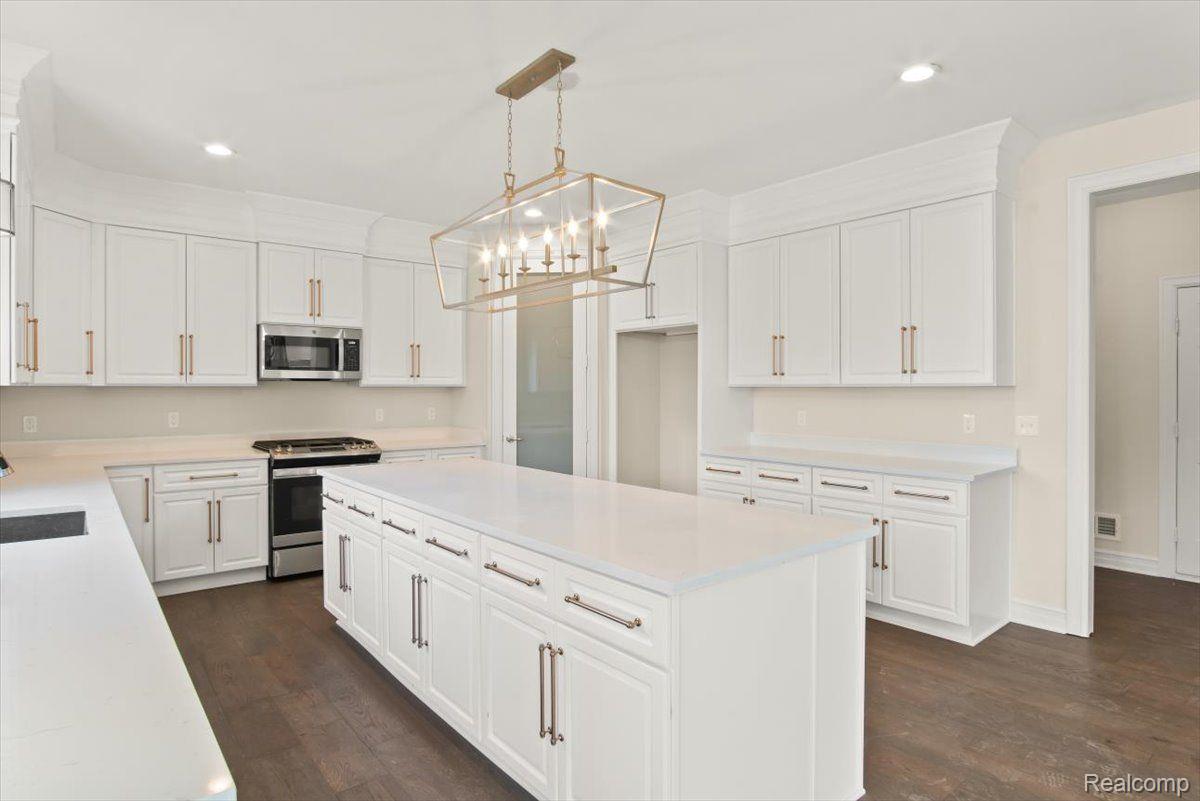 56309 SCOTLAND Drive