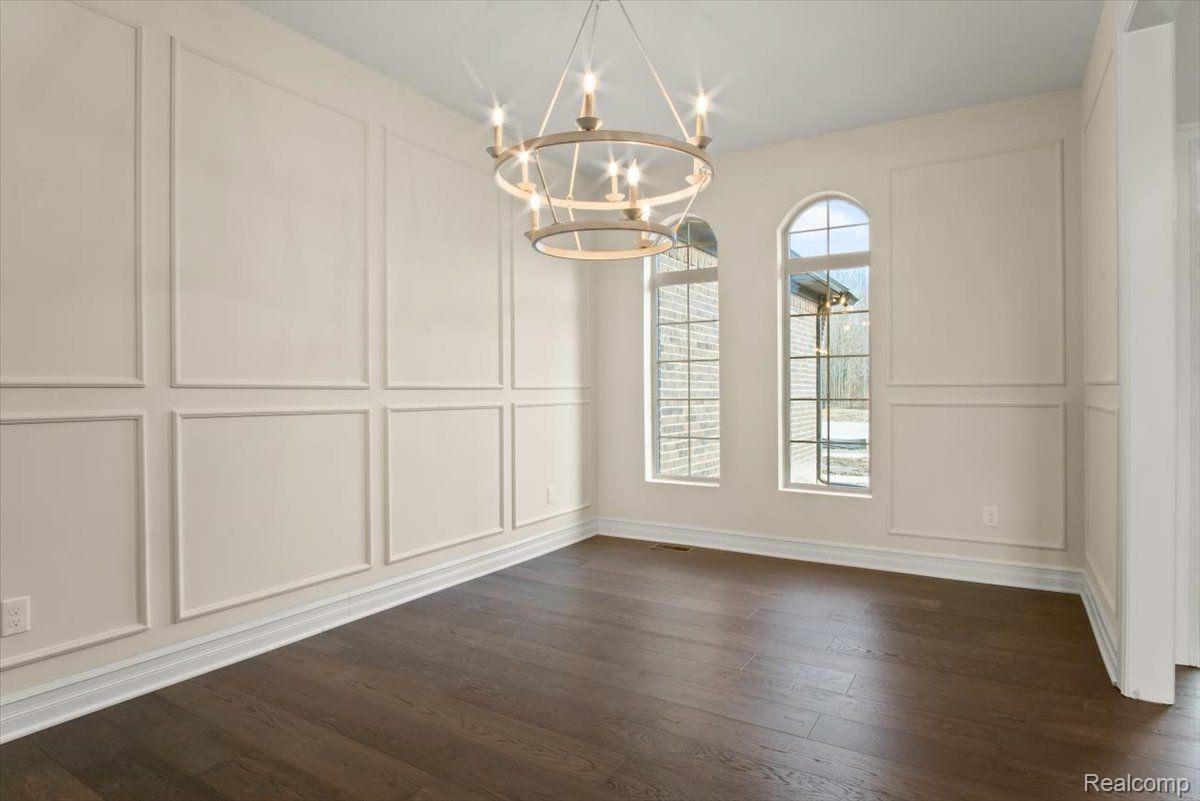 56309 SCOTLAND Drive