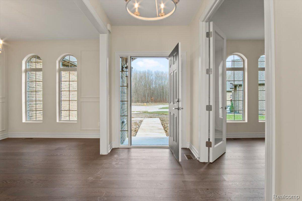 56309 SCOTLAND Drive