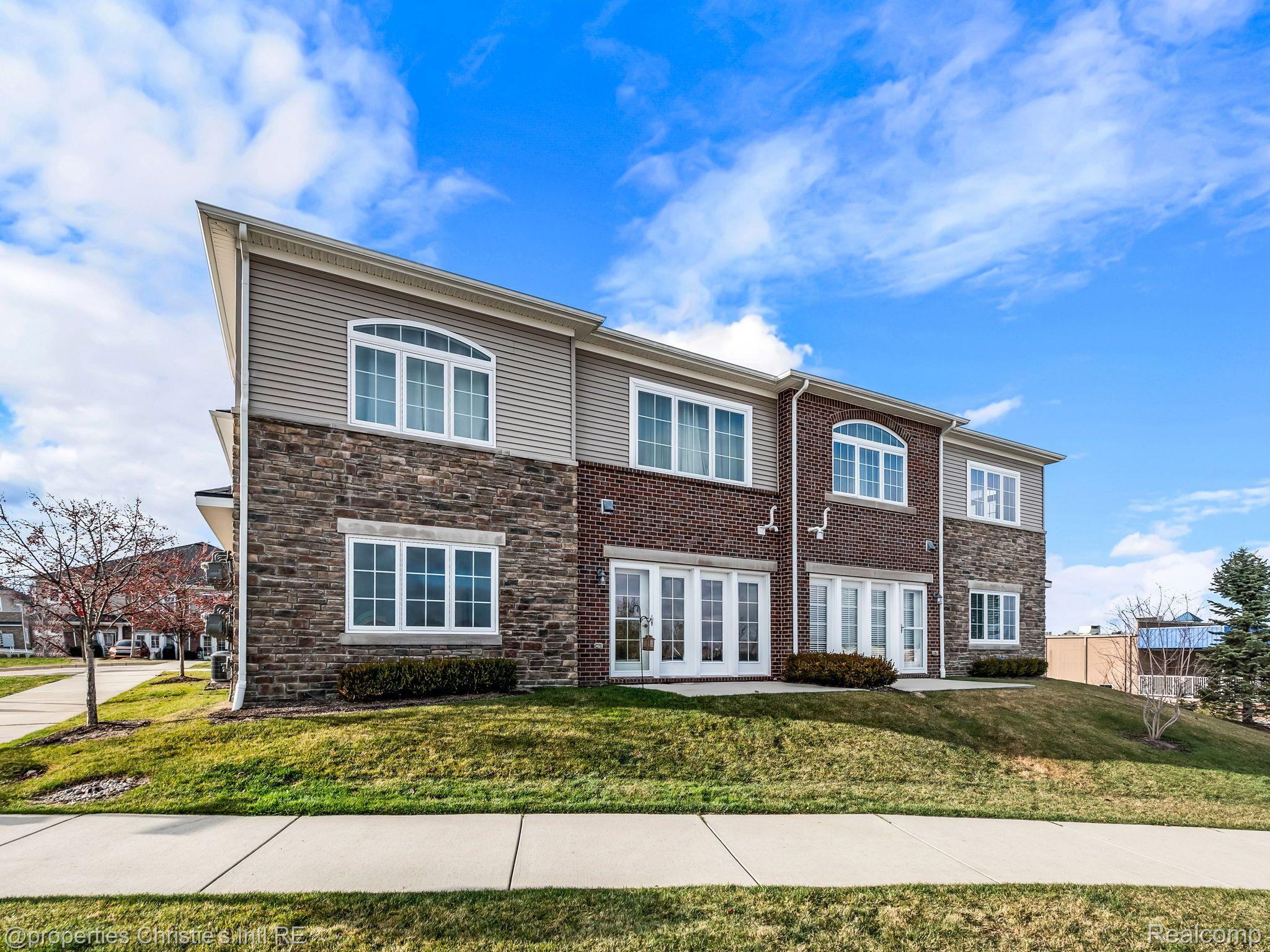 5508 ARBOR CHASE Drive