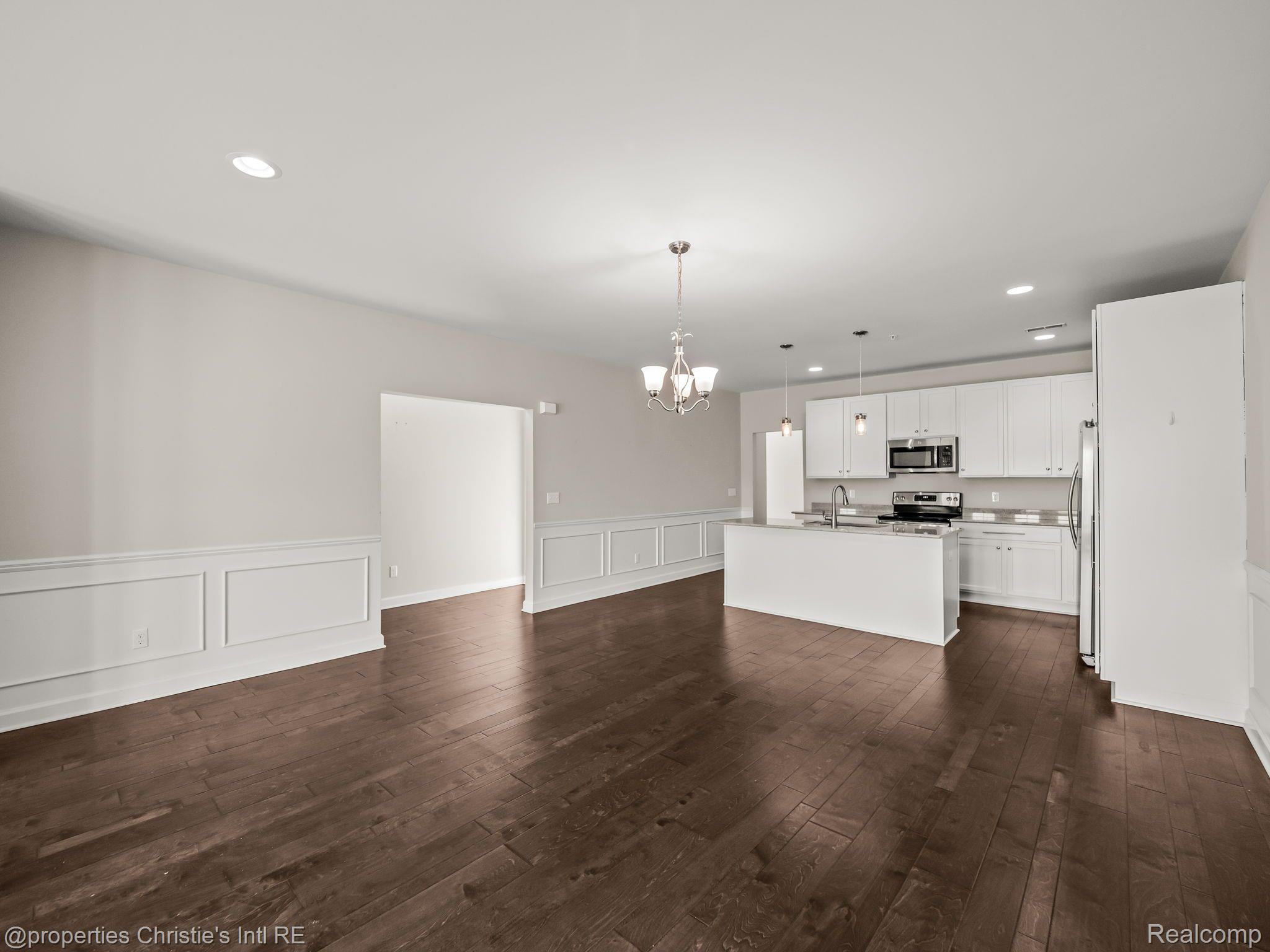 5508 ARBOR CHASE Drive
