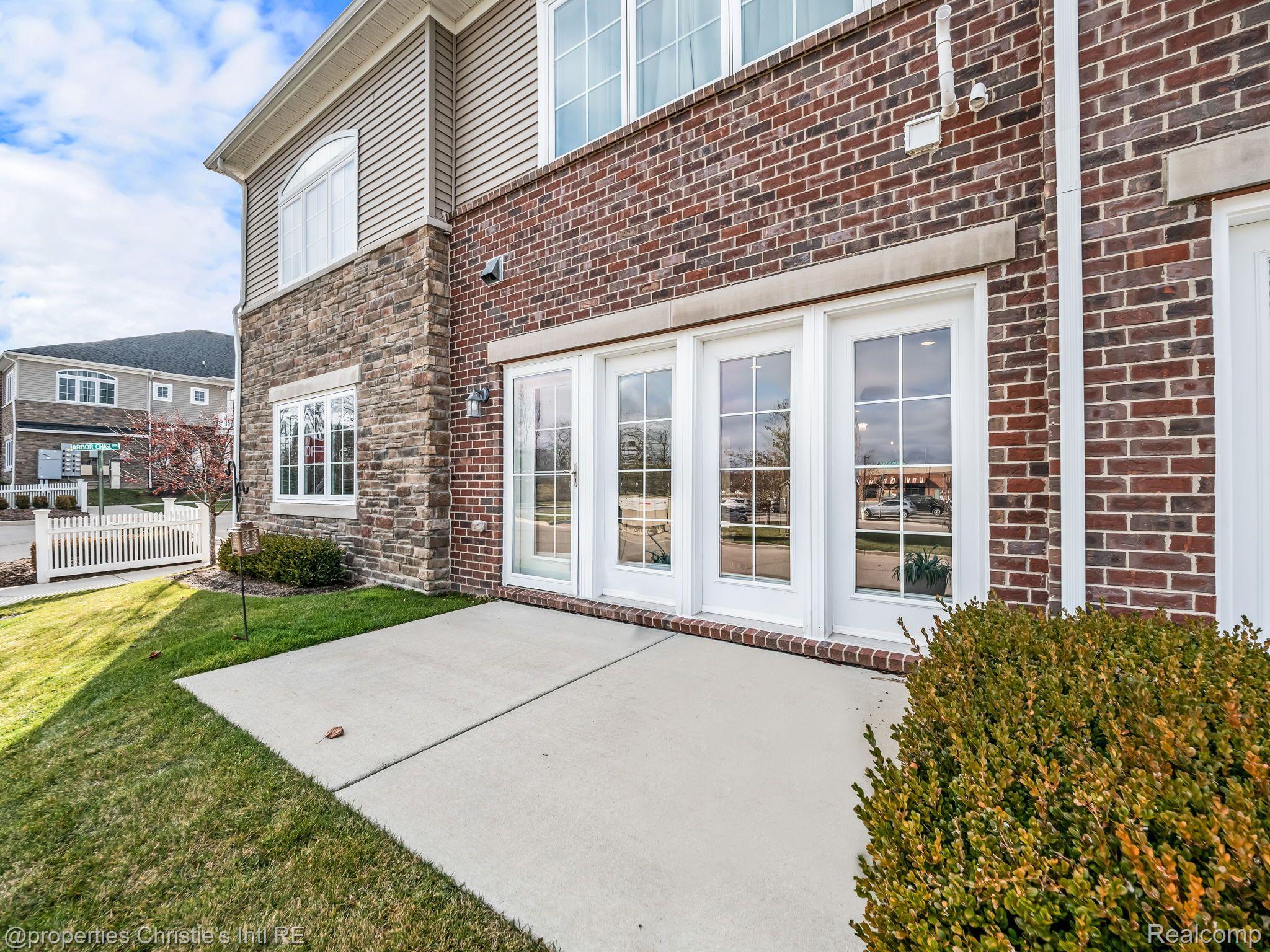 5508 ARBOR CHASE Drive