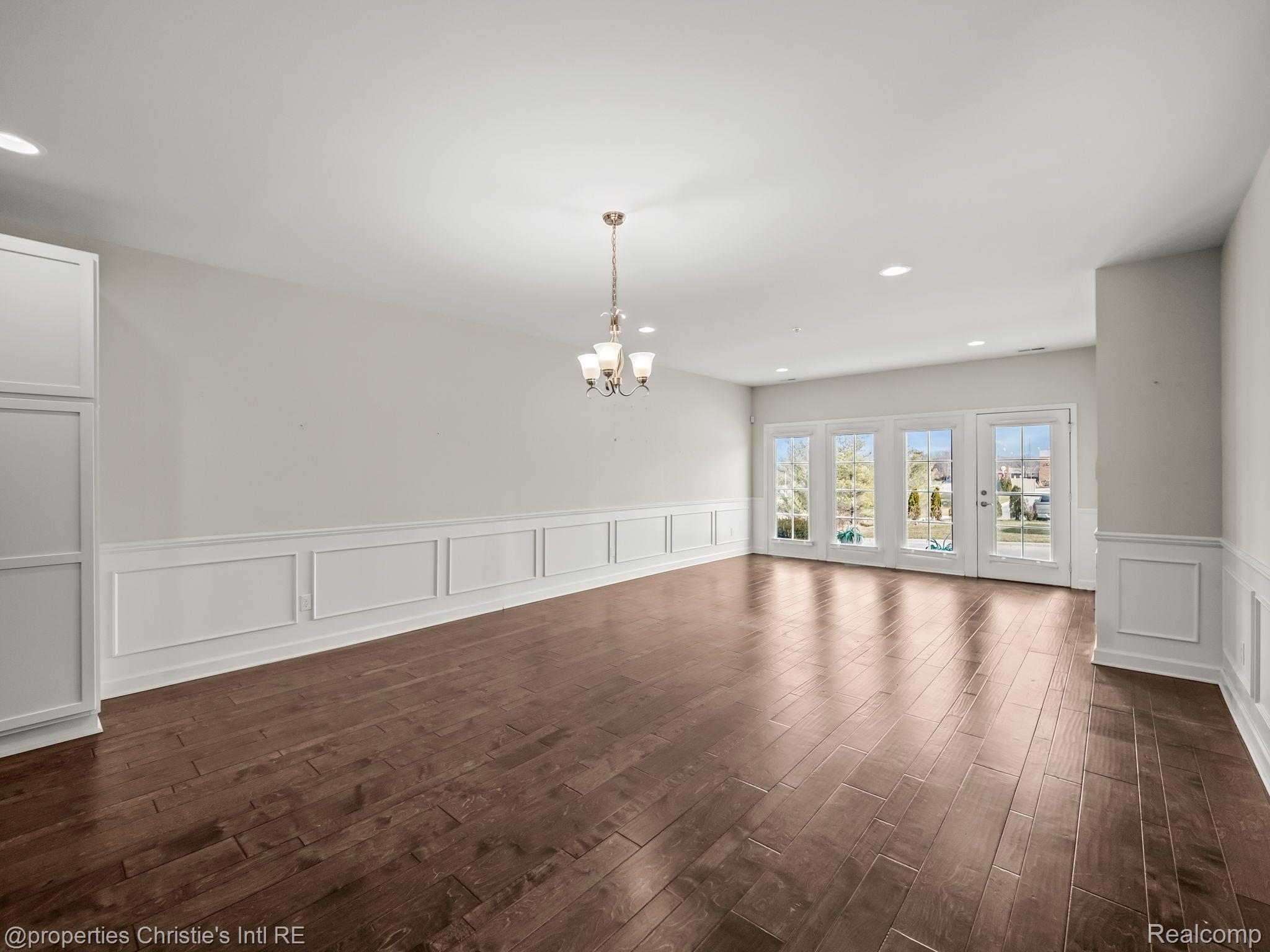 5508 ARBOR CHASE Drive