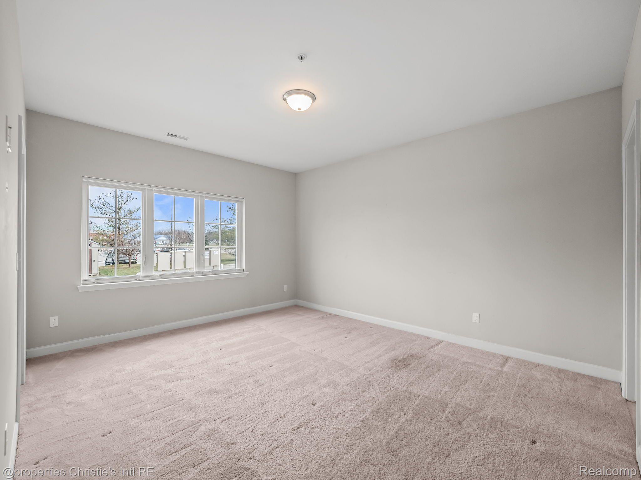 5508 ARBOR CHASE Drive