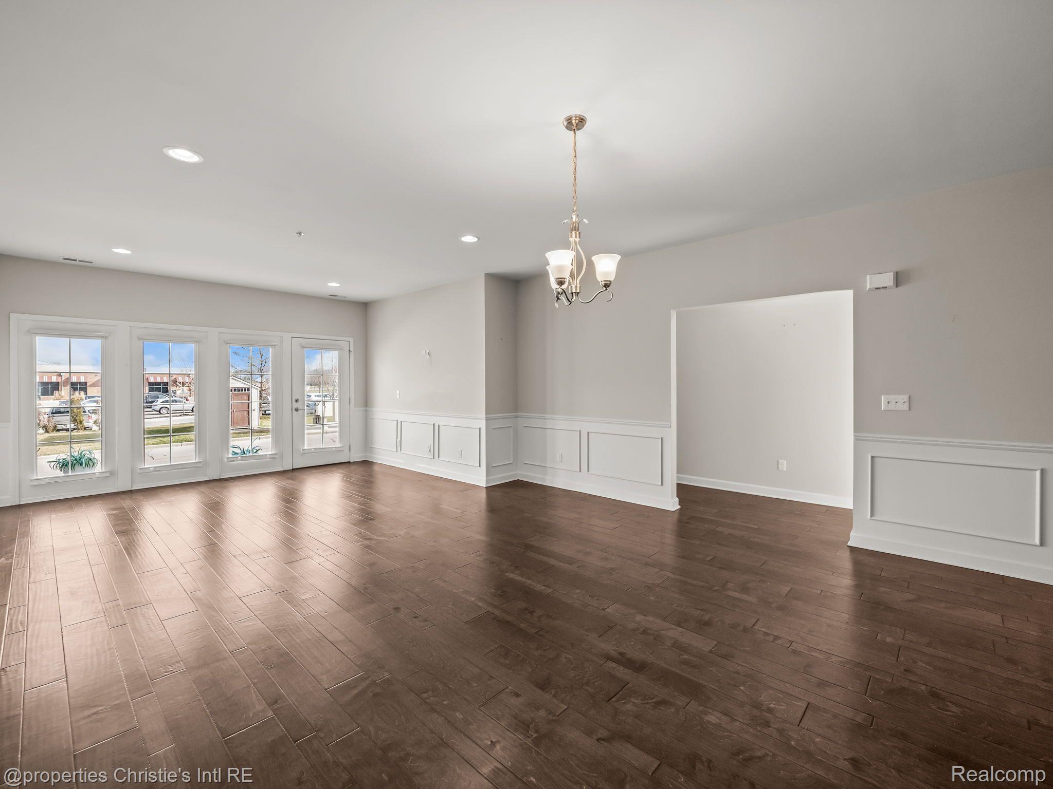 5508 ARBOR CHASE Drive