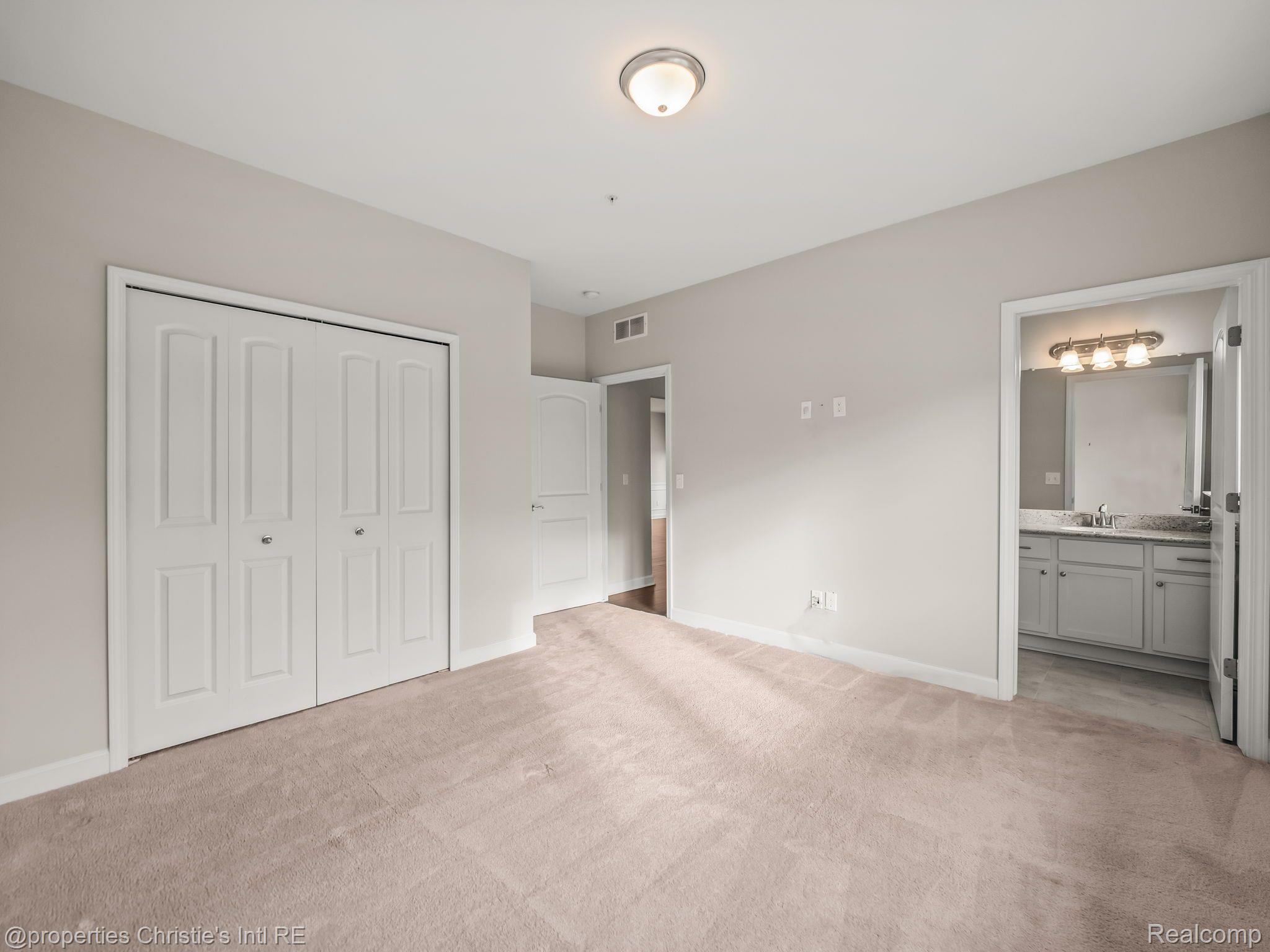 5508 ARBOR CHASE Drive