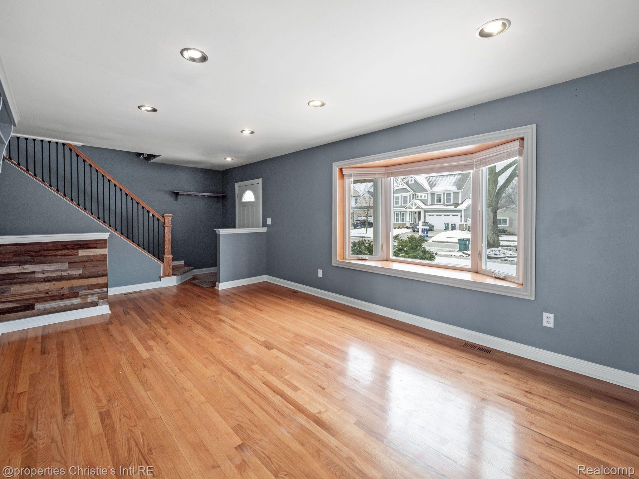 3605 LINWOOD Avenue