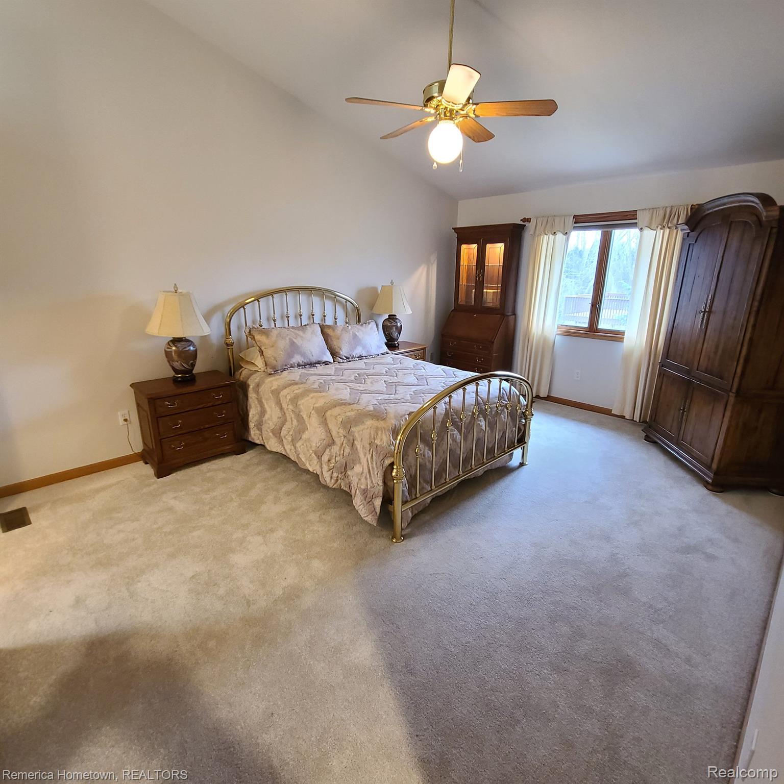 700 HEATHERIDGE Court