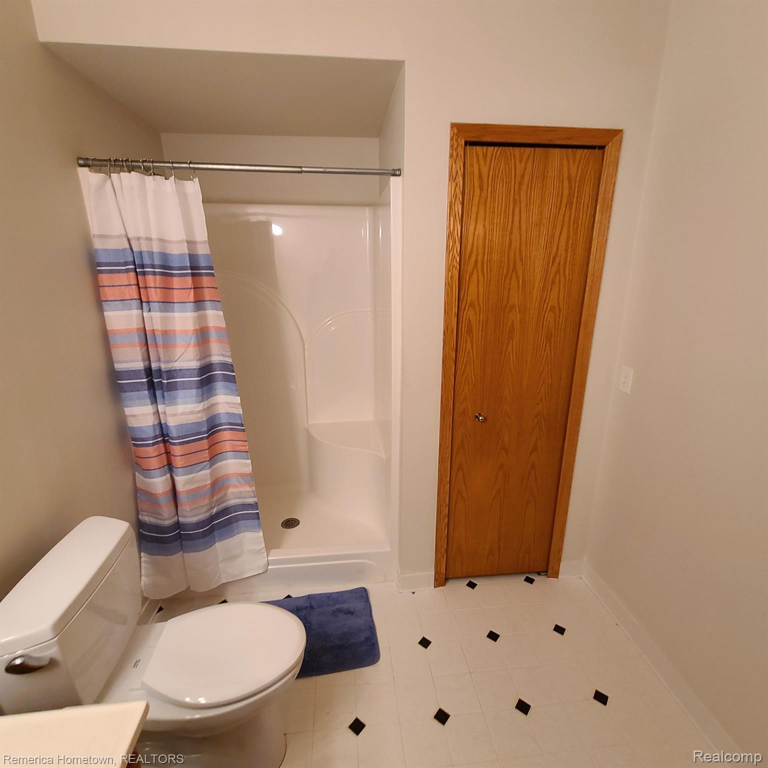 700 HEATHERIDGE Court