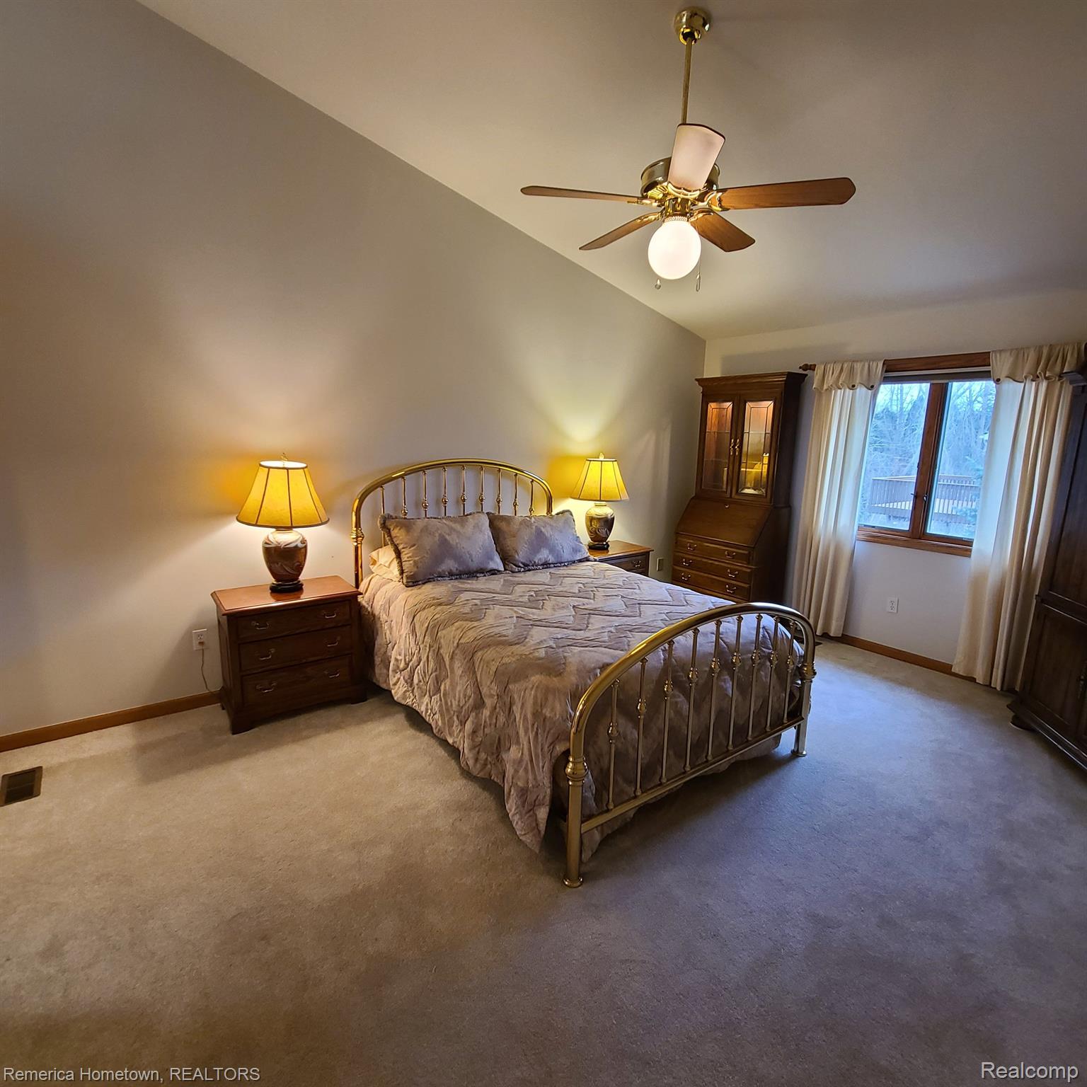 700 HEATHERIDGE Court