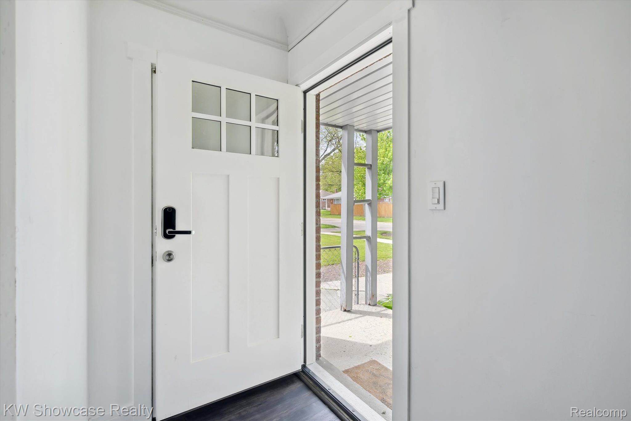 24658 ROANOKE Avenue