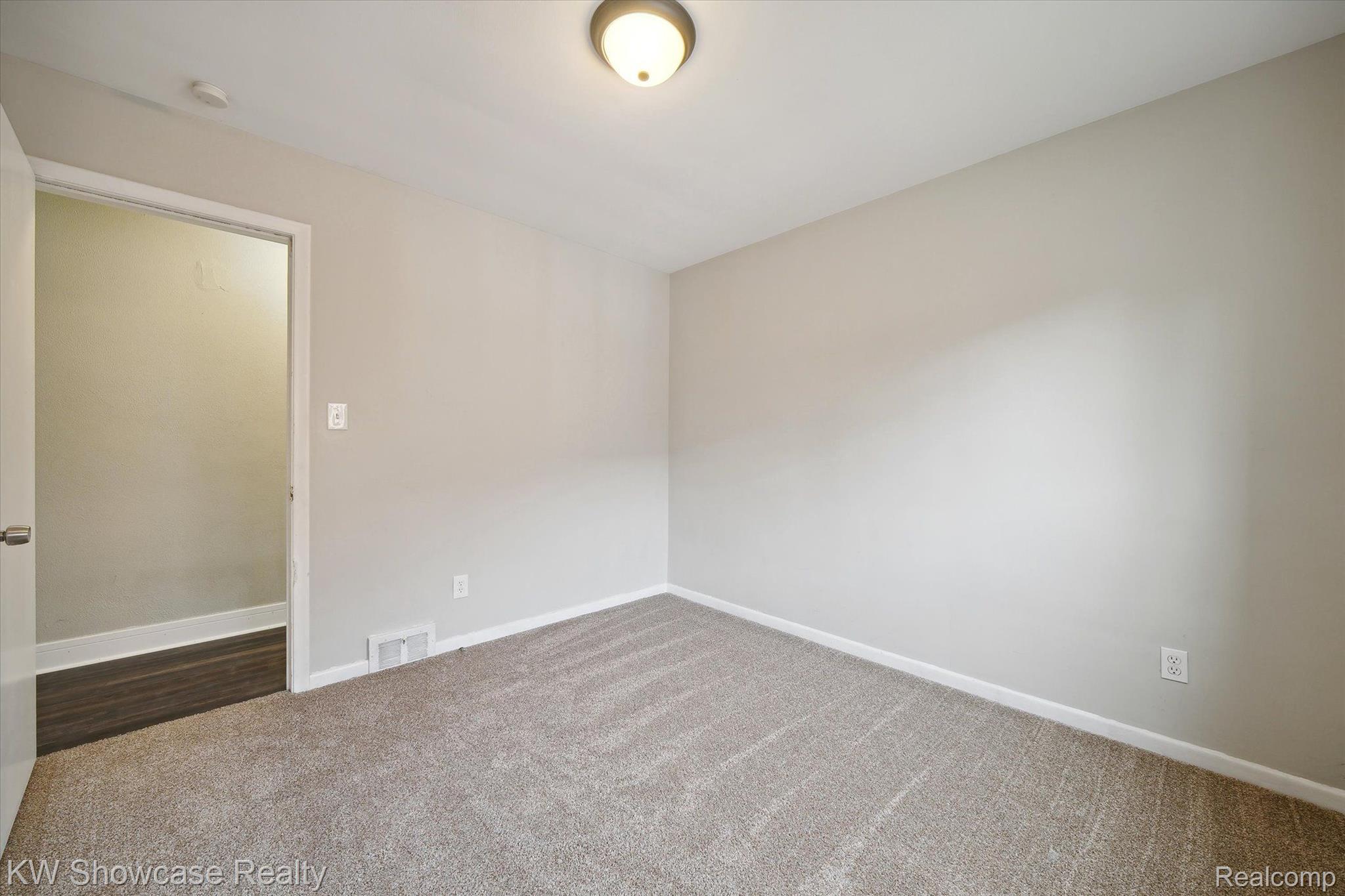 24658 ROANOKE Avenue