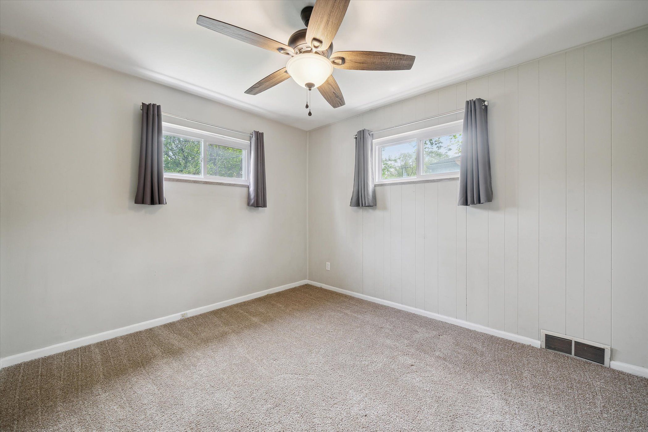 24658 ROANOKE Avenue