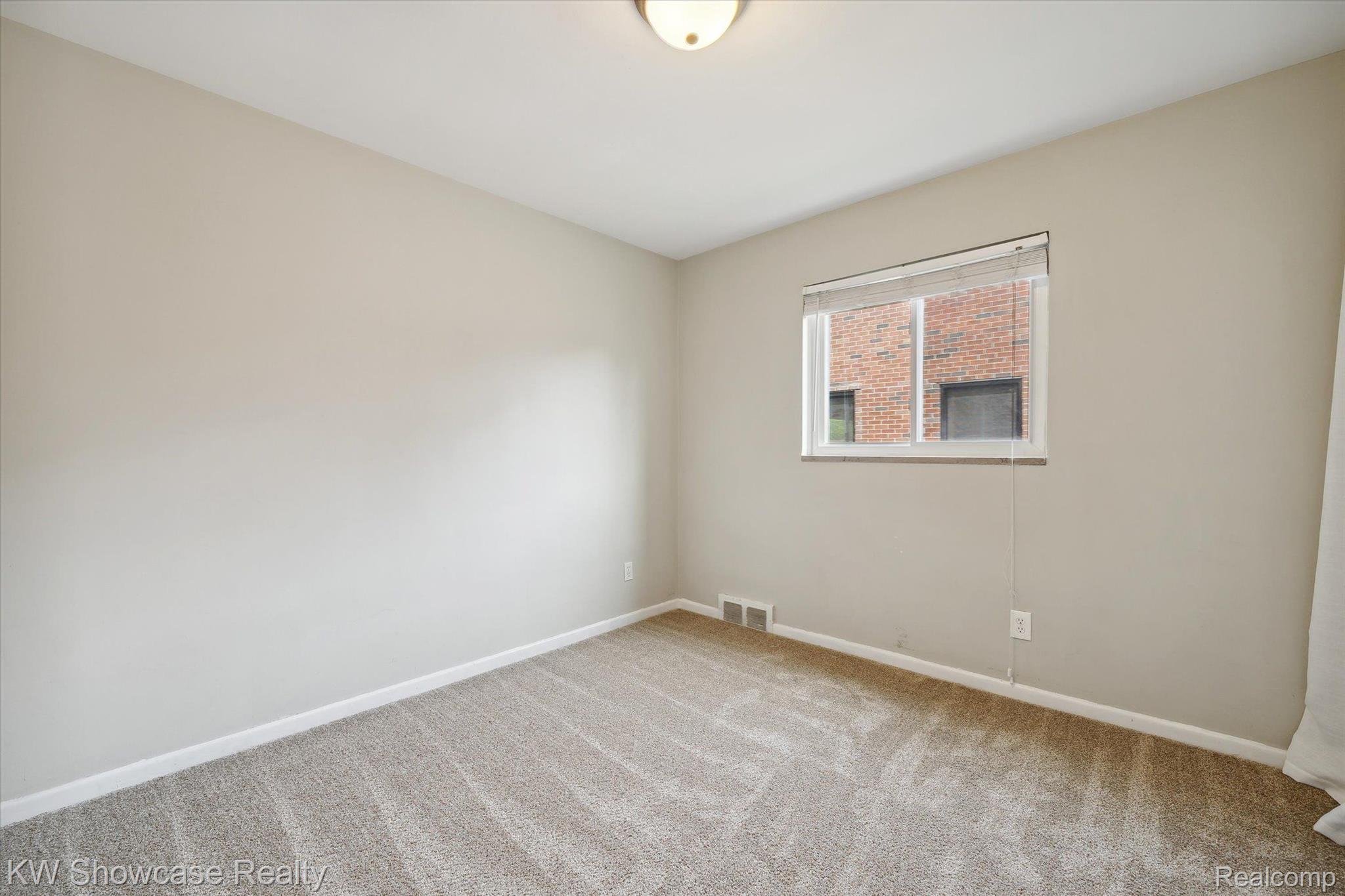 24658 ROANOKE Avenue