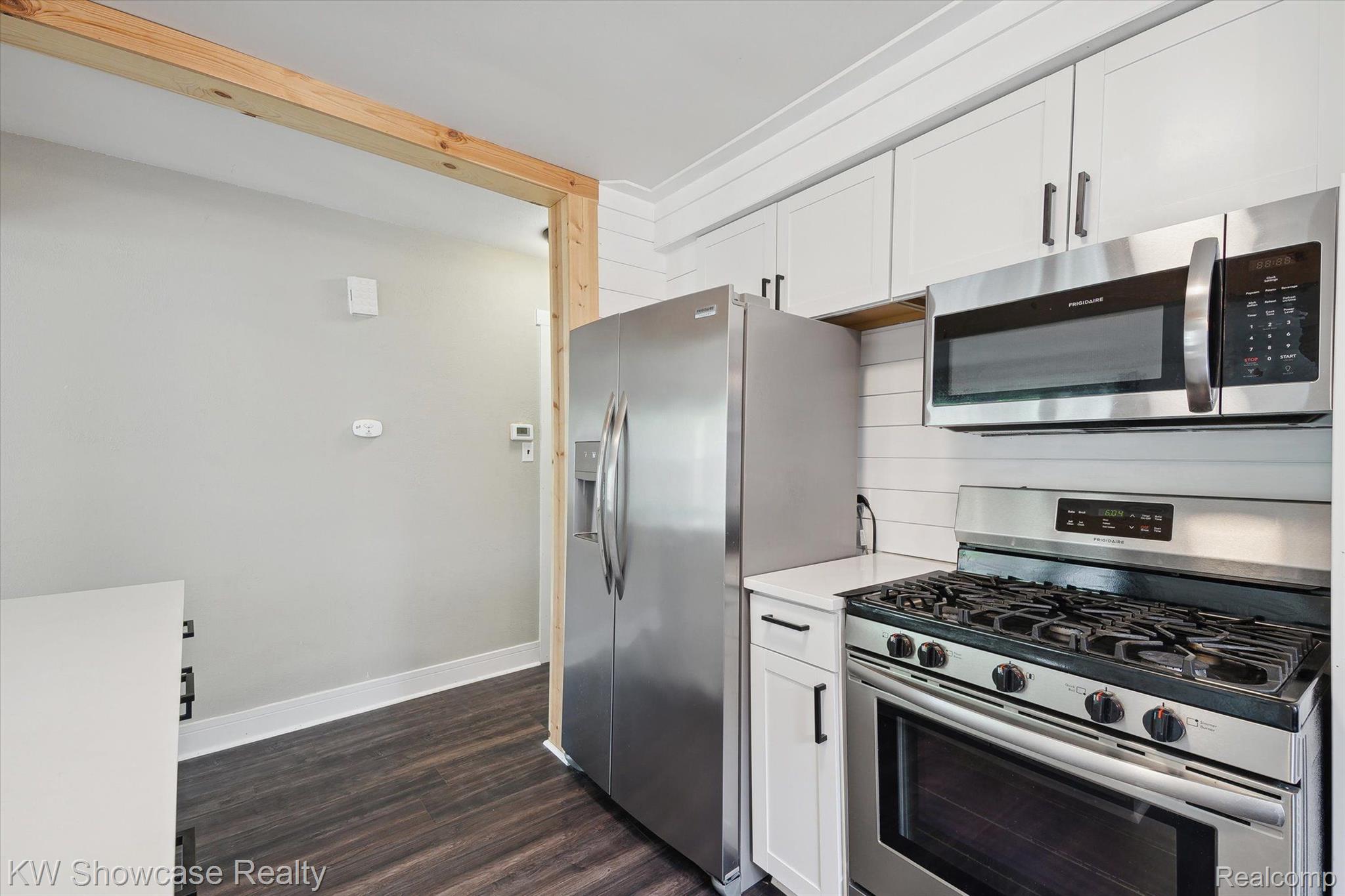 24658 ROANOKE Avenue