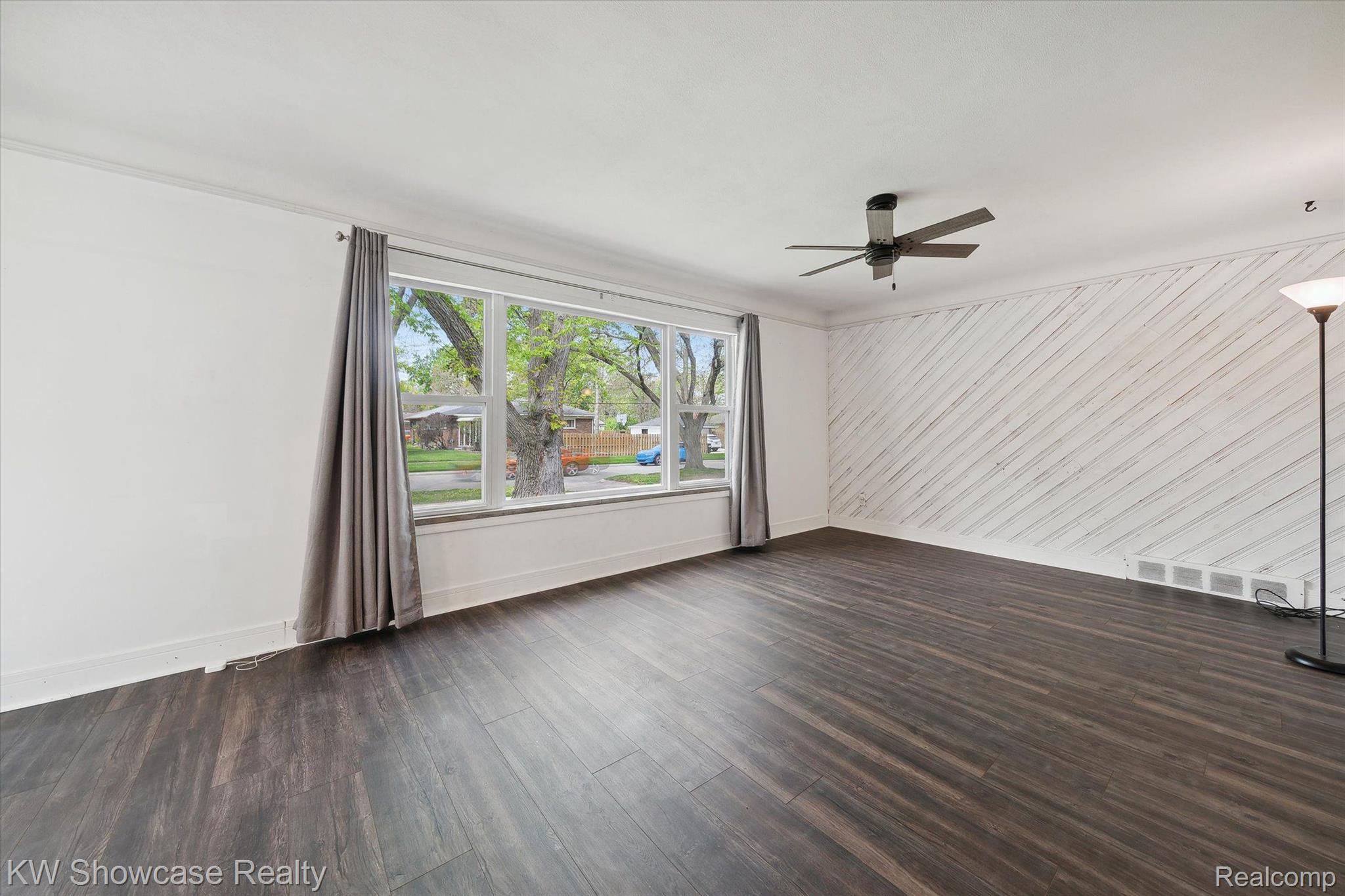 24658 ROANOKE Avenue