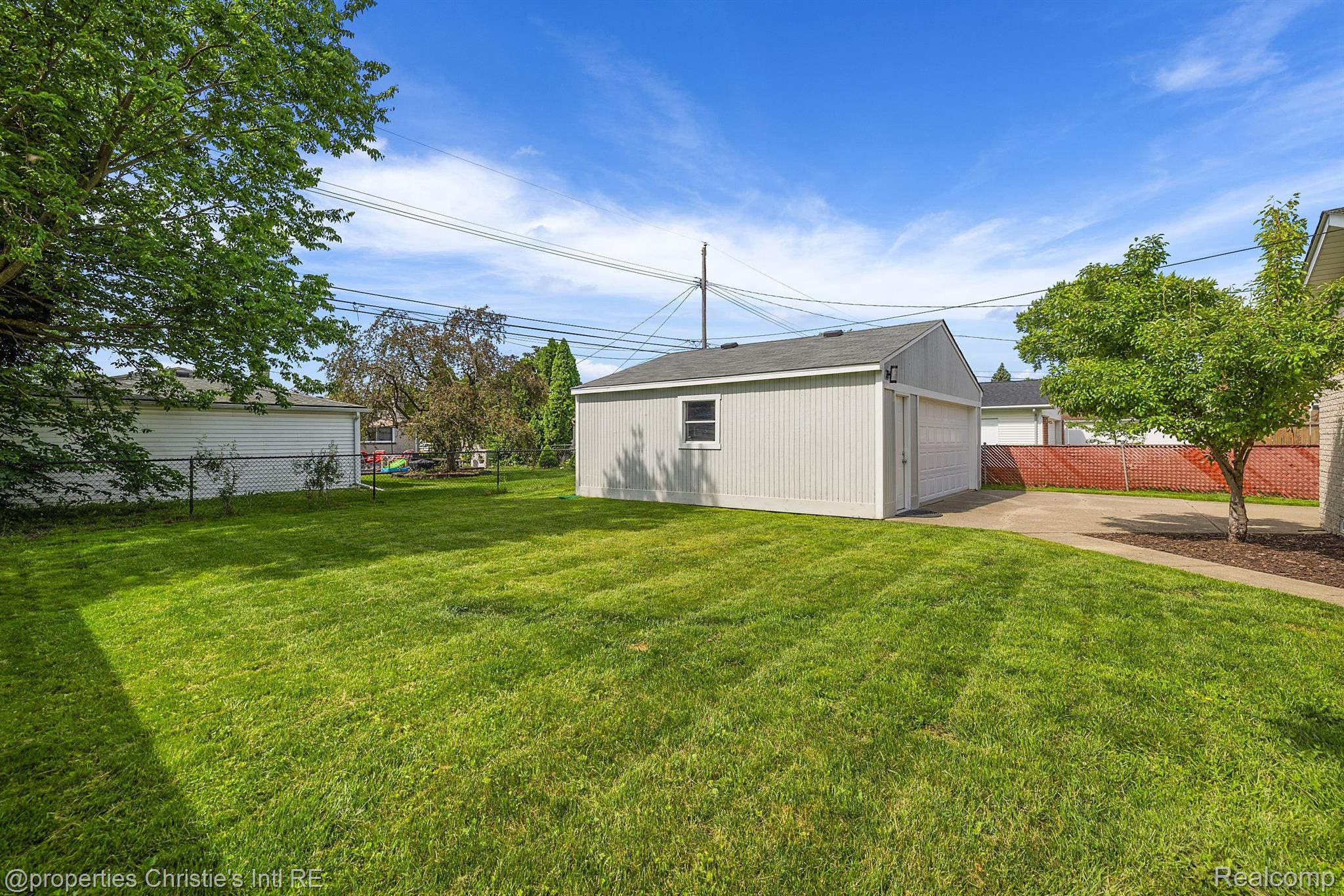 8748 HAMILTON EAST Drive